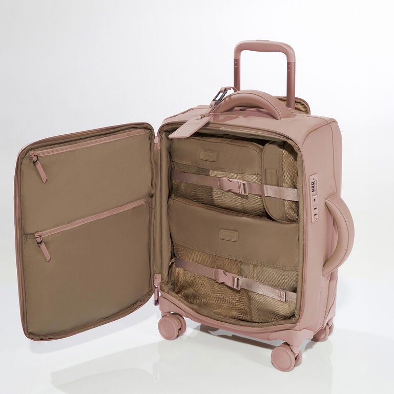 How to pack: Effortless packing checklist for chic travelers | Lipault