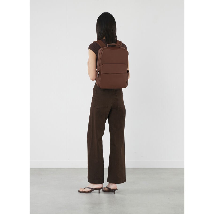 Lost In Berlin Lifetrotter Backpack in the color Spiced Mocha. image number 1