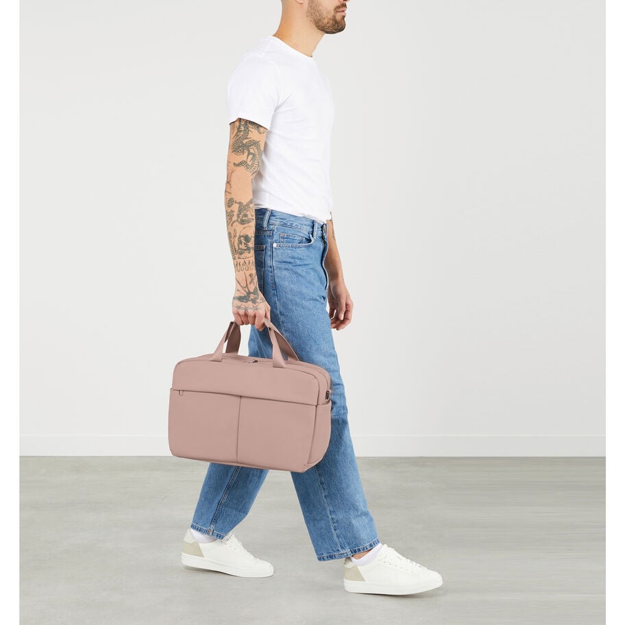 Lost In Berlin 24H Bag in the color Rose Quartz. image number 1
