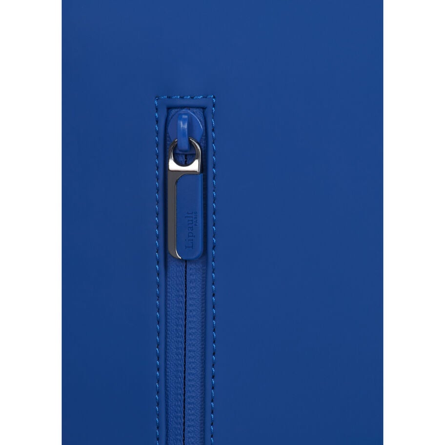Lost In Berlin Saint-Germain Backpack in the color Blue Me Away. image number 3