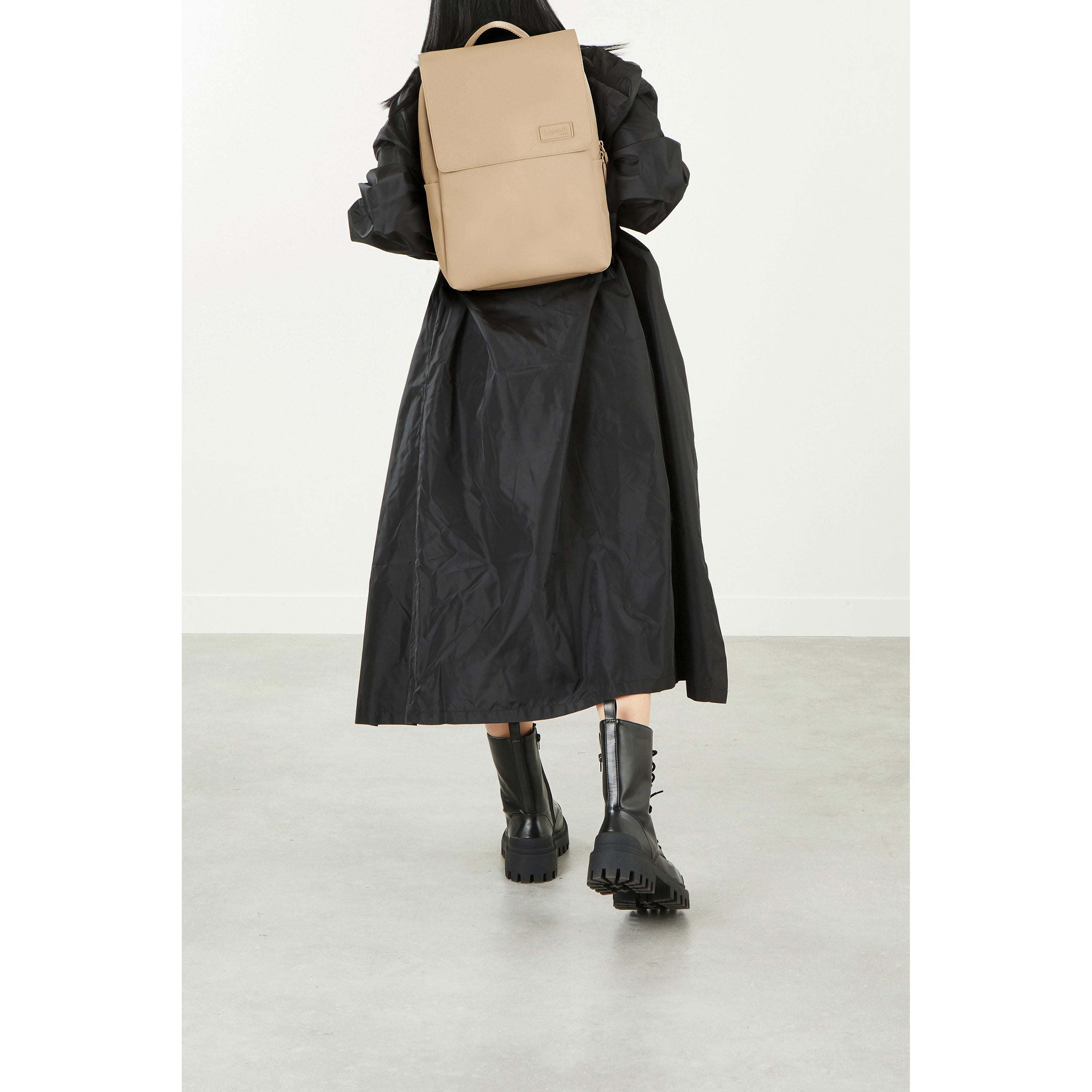 Lost In Berlin Square Backpack in the color Iced Latte. image number 7