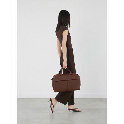 Lost In Berlin 24H Bag in the color Spiced Mocha.