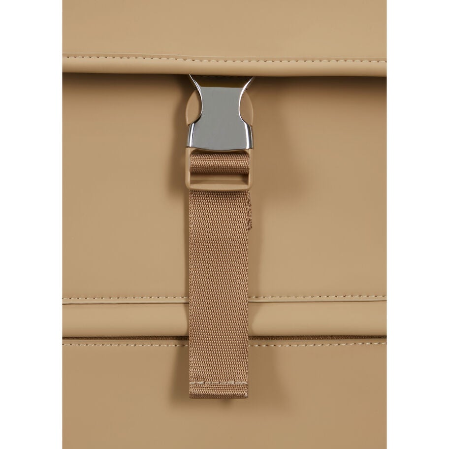 Lost In Berlin Cargo Backpack in the color Sandstone. image number 5