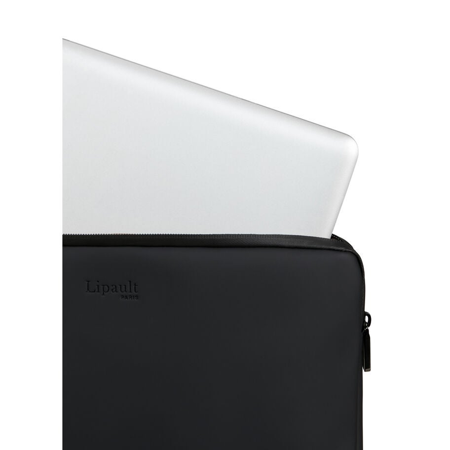 Lost In Berlin 14" Laptop Sleeve in the color Black. image number 3