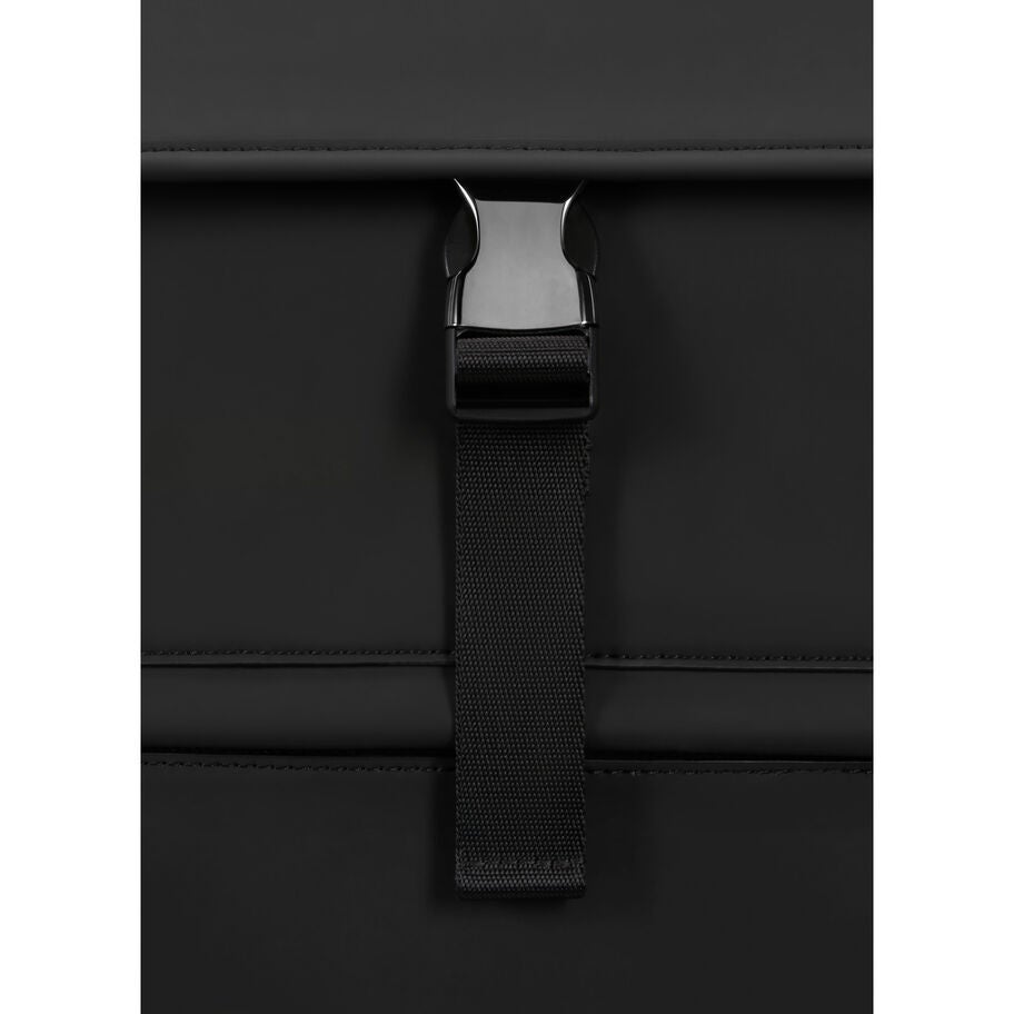 Lost In Berlin Cargo Backpack in the color Black. image number 5