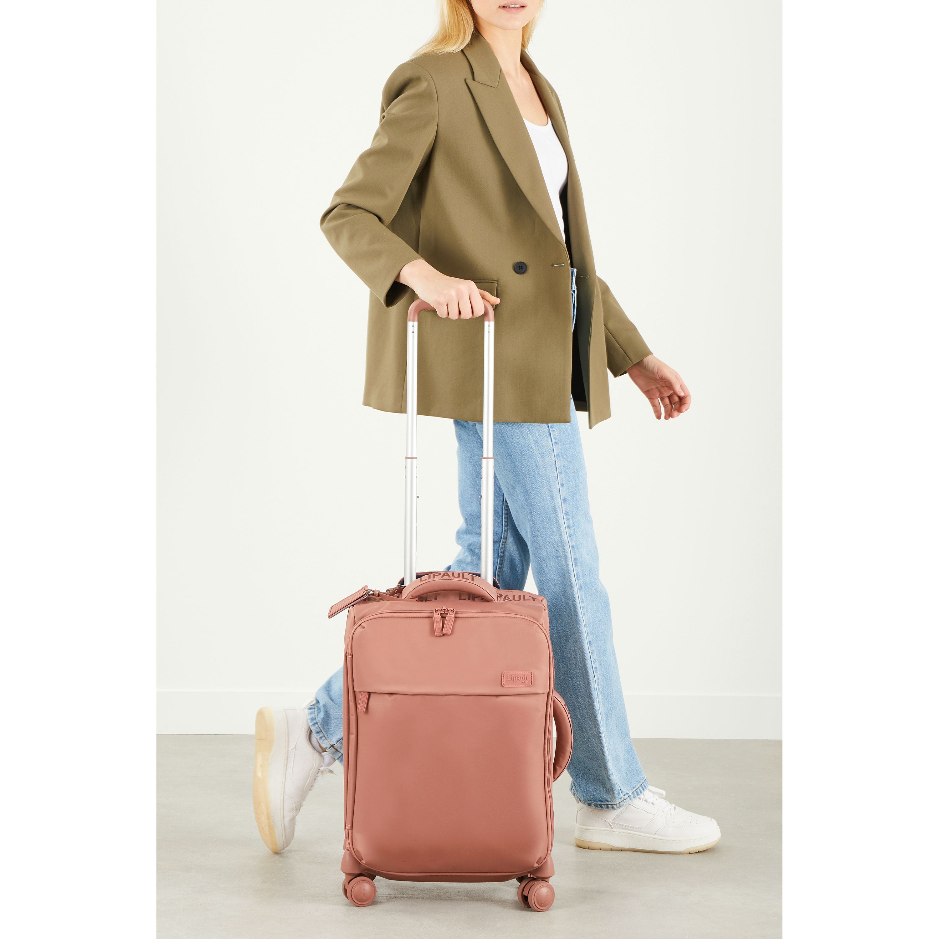 Buy Plume Cabin Size Spinner for USD 245.00 Lipault