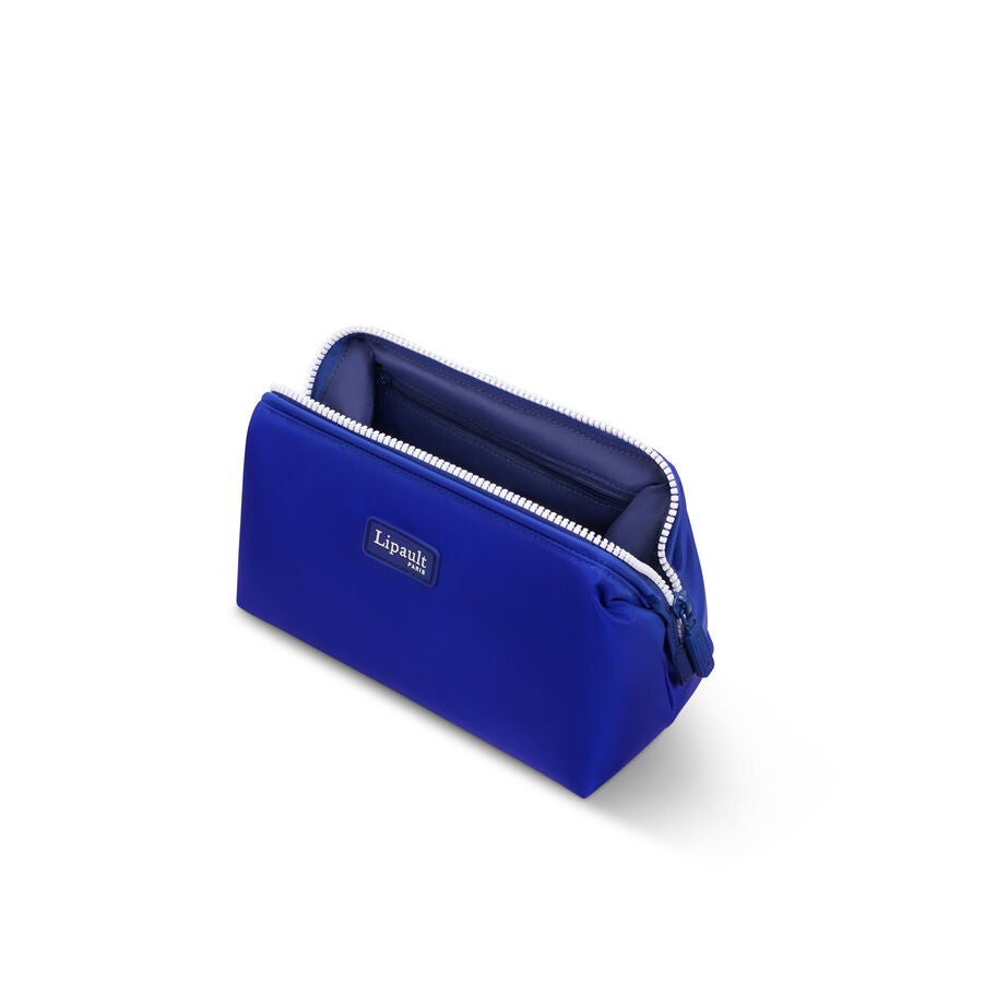 Plume Layover in Mykonos Toiletry Kit in the color Magnetic Blue. image number 2