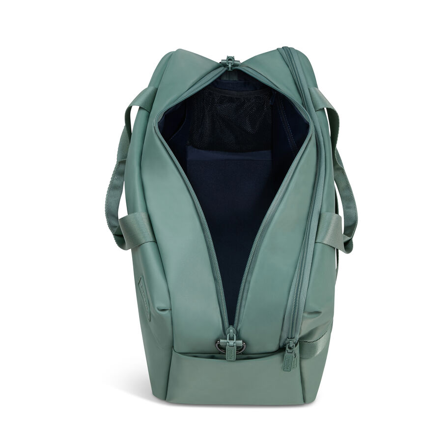 City Plume 24H Bag 2.0 in the color Dry Sage. image number 1