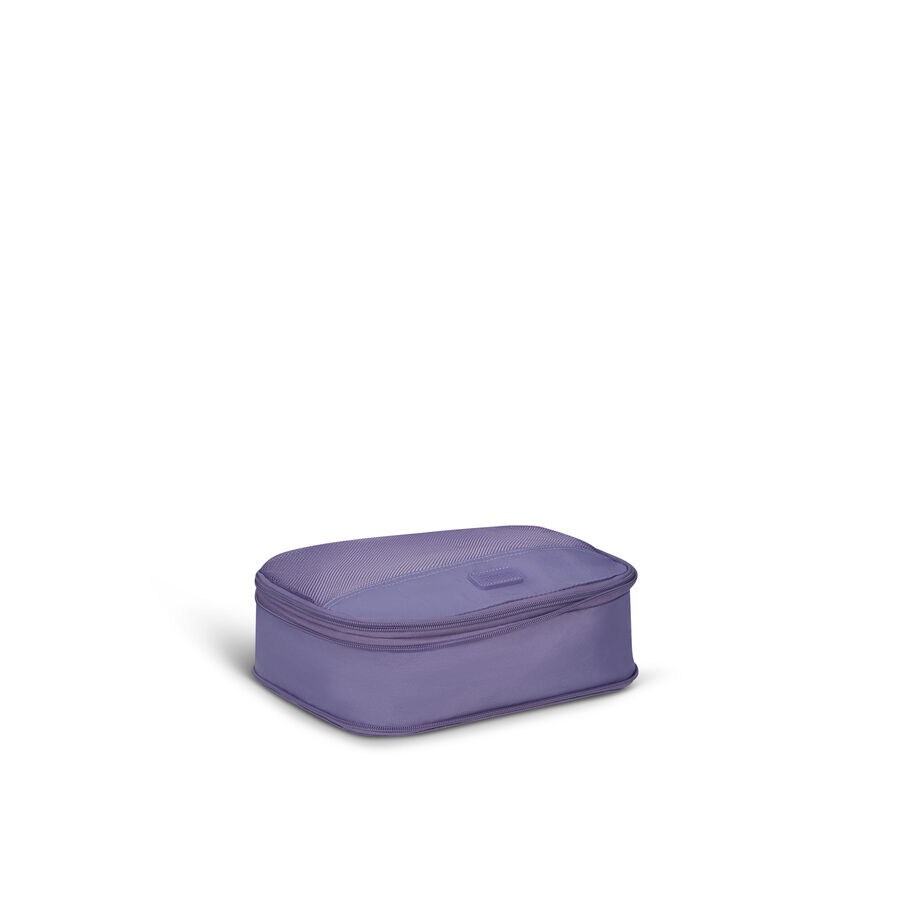Travel Accessories Set of 3 Compression Packing Cubes in the color Fresh Lilac. image number 4