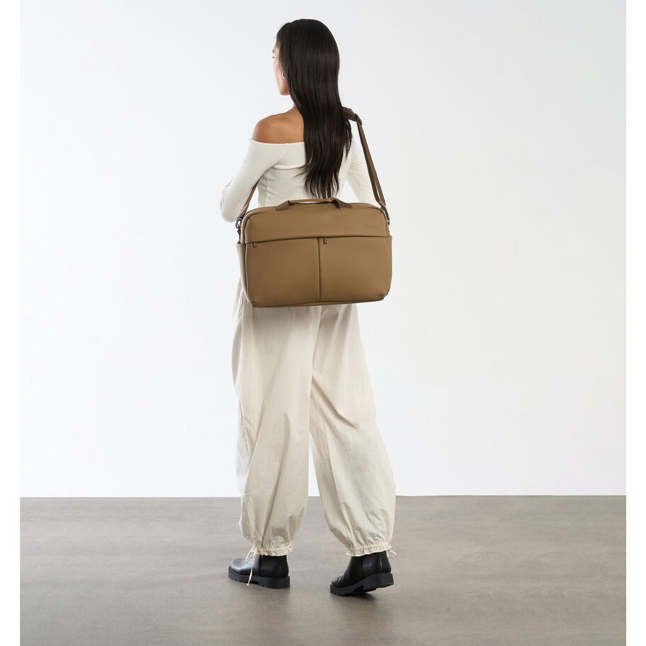 Lost In Berlin 24H Bag in the color NEW | Golden Mud. image number 1
