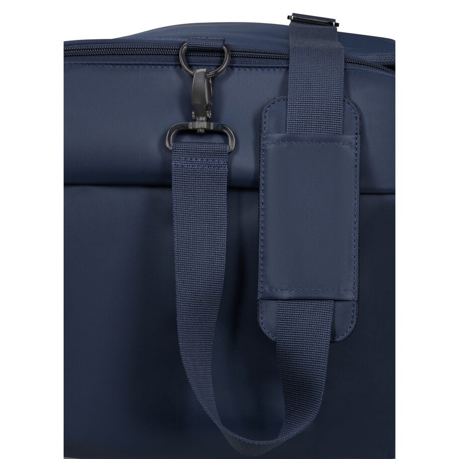 City Plume 72H Bag in the color LAST CALL | Navy. image number 4