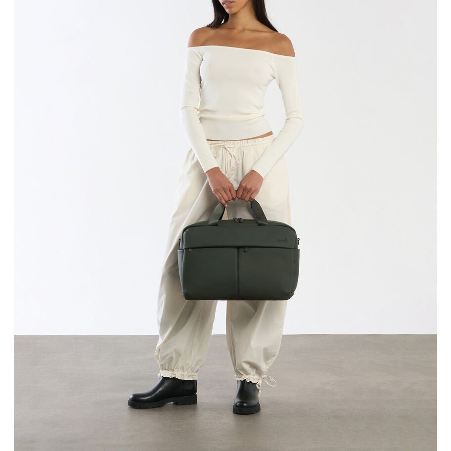 Lost In Berlin 24H Bag in the color NEW | Dark Moss. image number 8