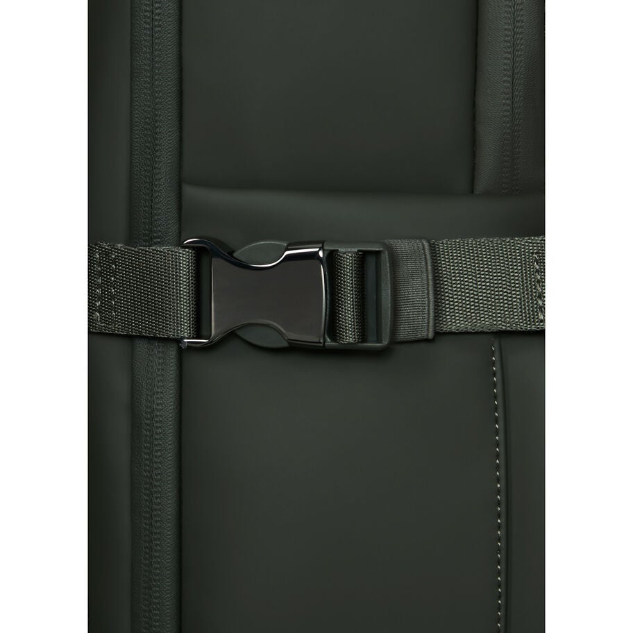 Lost In Berlin Backpack Pro in the color Dark Moss. image number 7