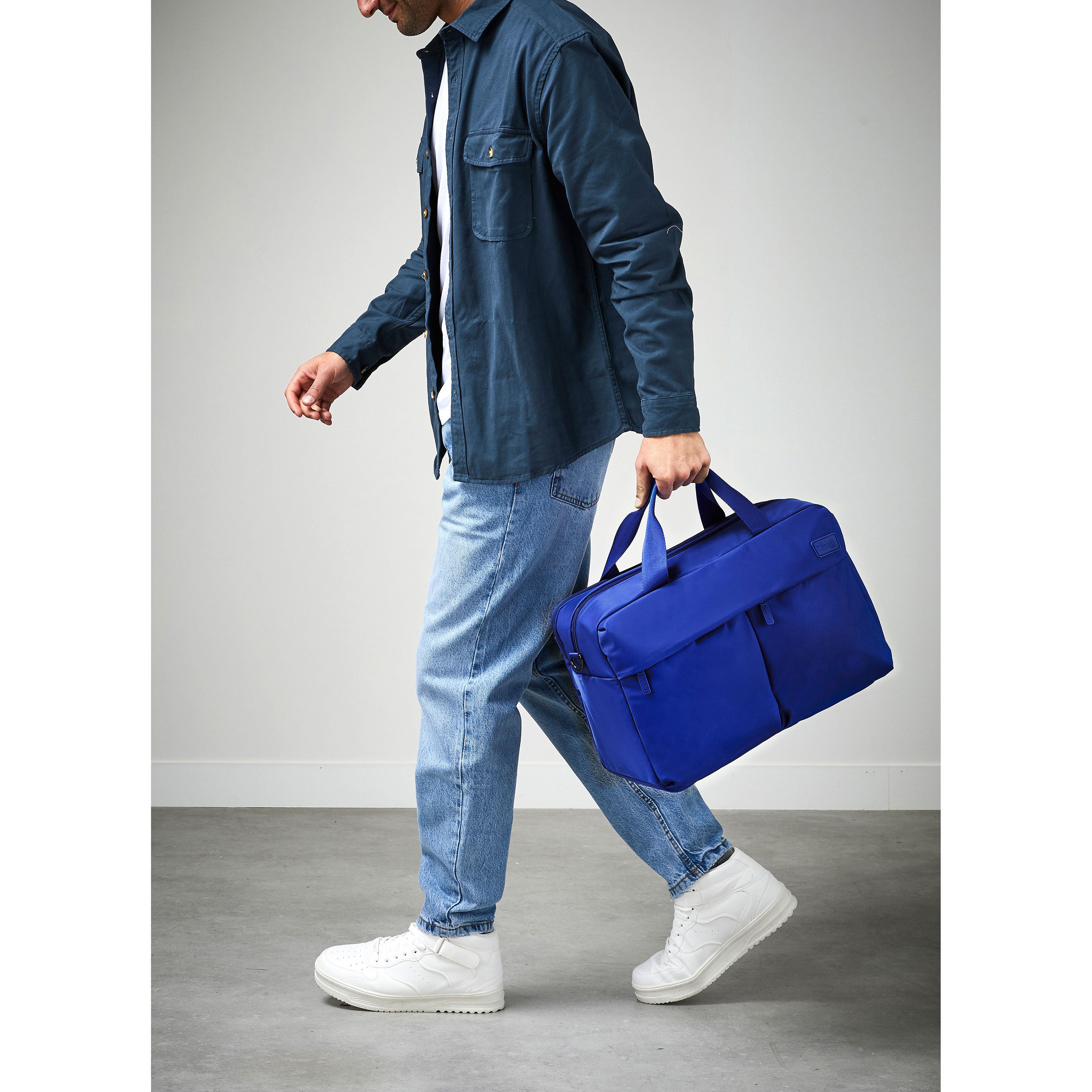 City Plume 24H Bag 2.0 in the color Magnetic Blue. image number 6