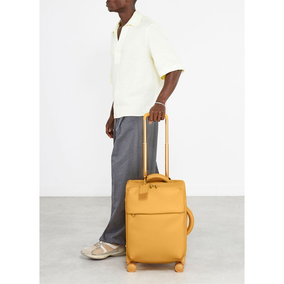 Lost In Berlin Cabin in the color NEW | Mango Burst. image number 1