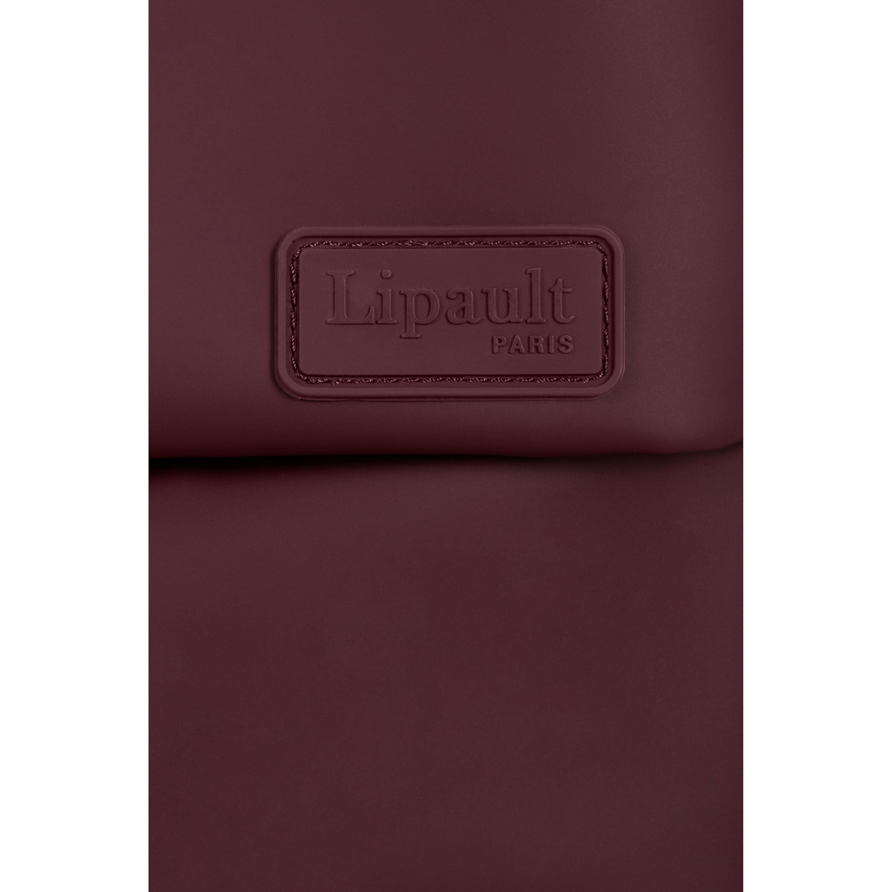 Lost In Berlin Cabin Spinner in the color Bordeaux. image number 3