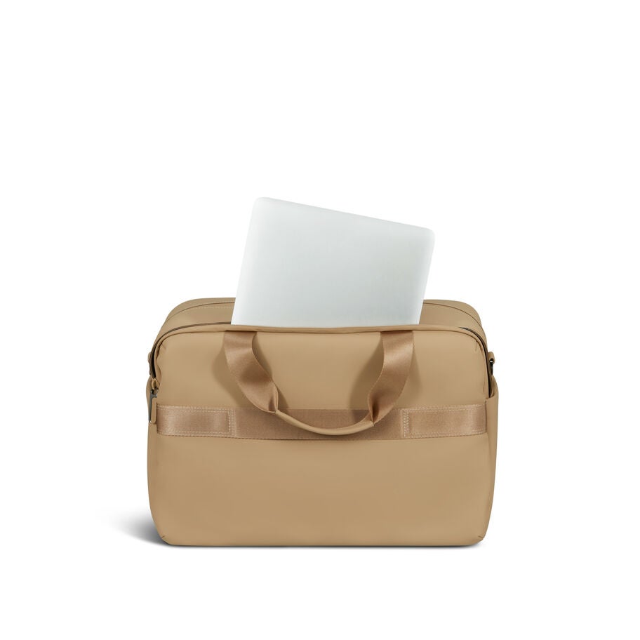 Lost In Berlin 24H Bag in the color Sandstone. image number 6