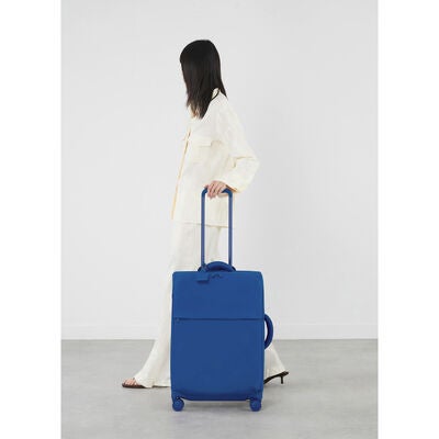 Lost In Berlin Medium Trip in the color Blue Me Away.