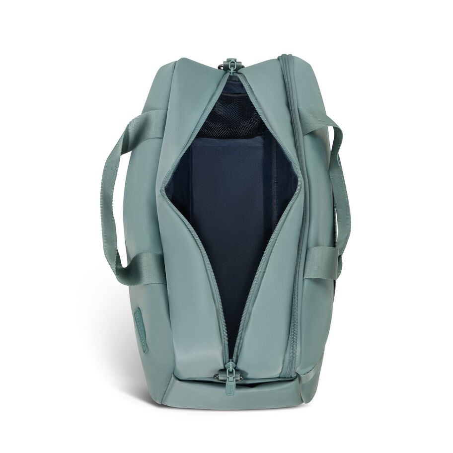 City Plume 24H Bag in the color Blue Tides. image number 2