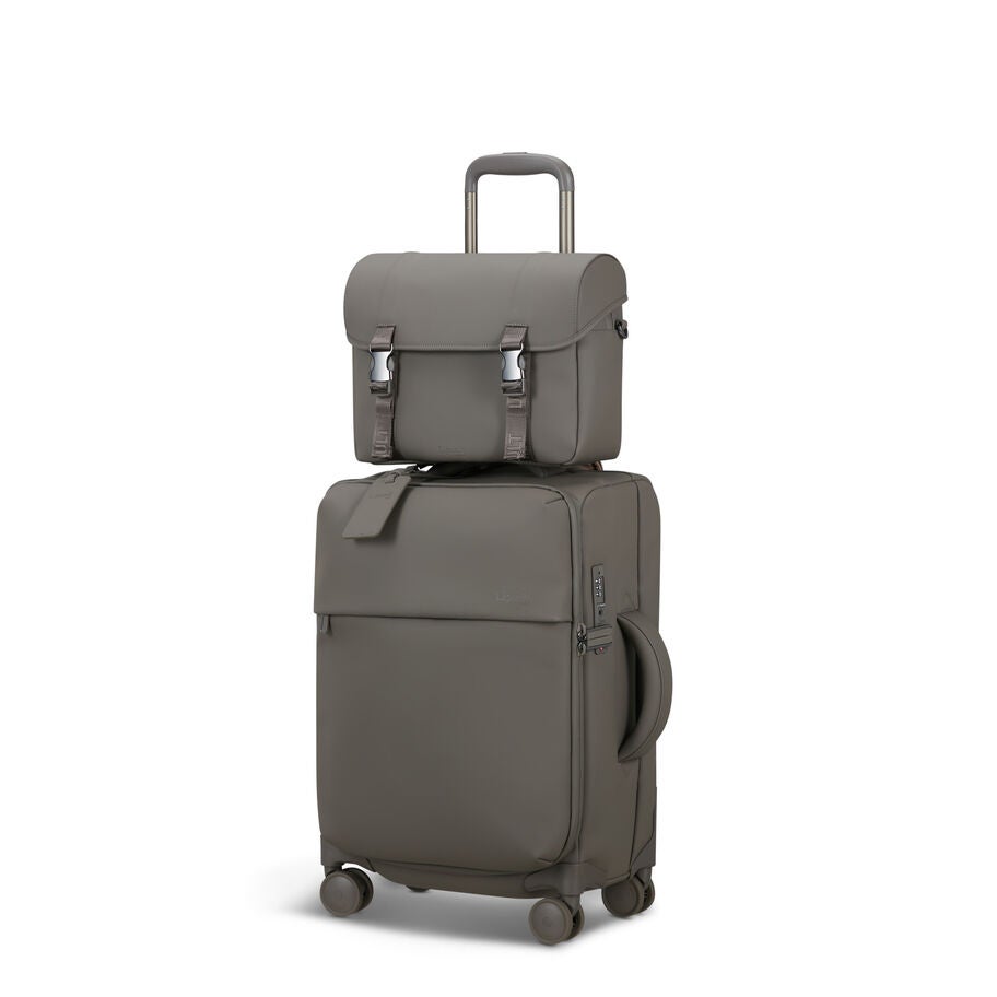 Lost In Berlin Exile Messenger Bag in the color Ash Stone. image number 9