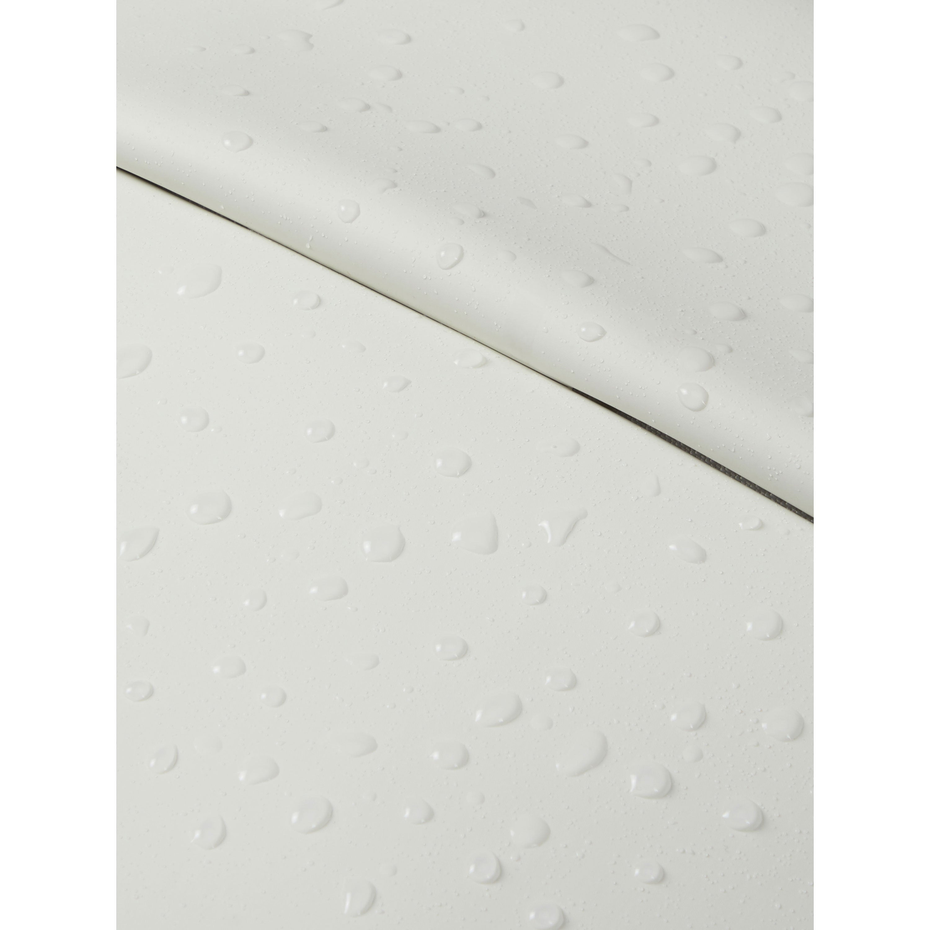Lost In Berlin 24H Bag 2.0 in the color Just White. image number 3