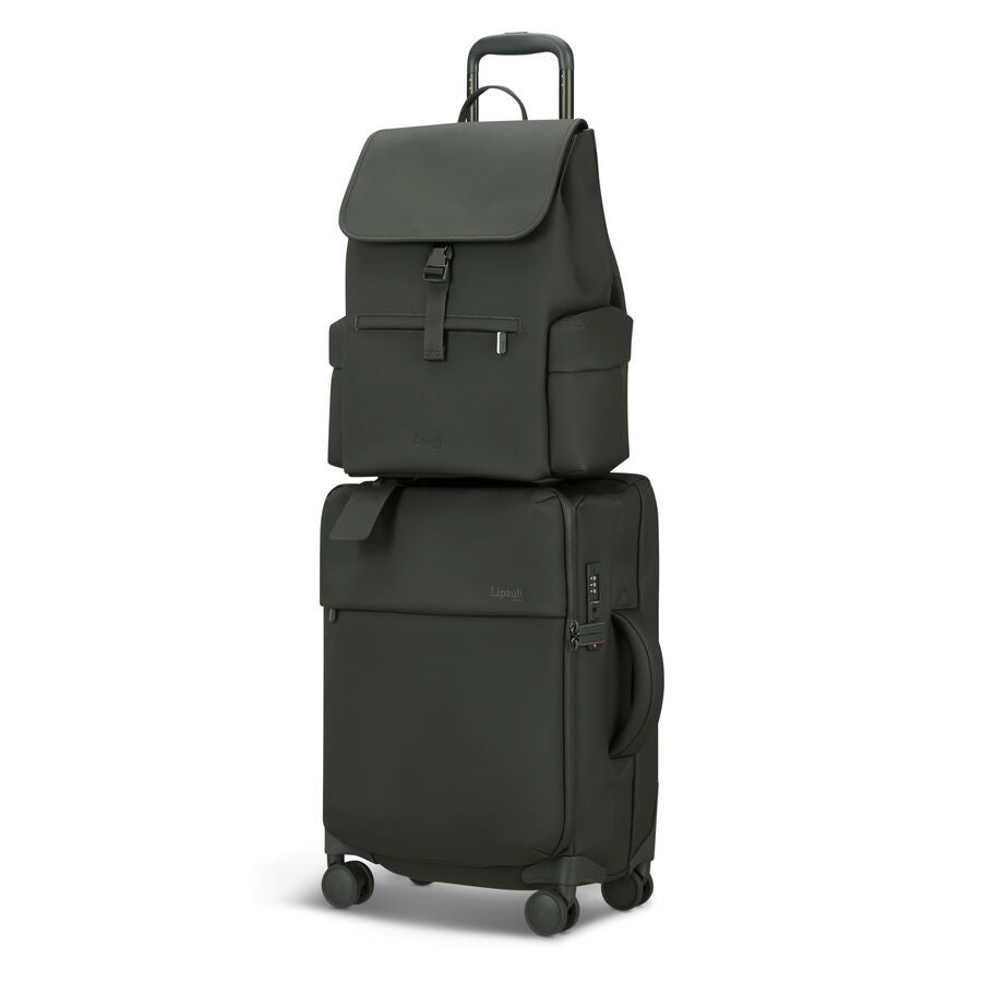 Lost In Berlin Cargo Backpack in the color NEW | Dark Moss. image number 9