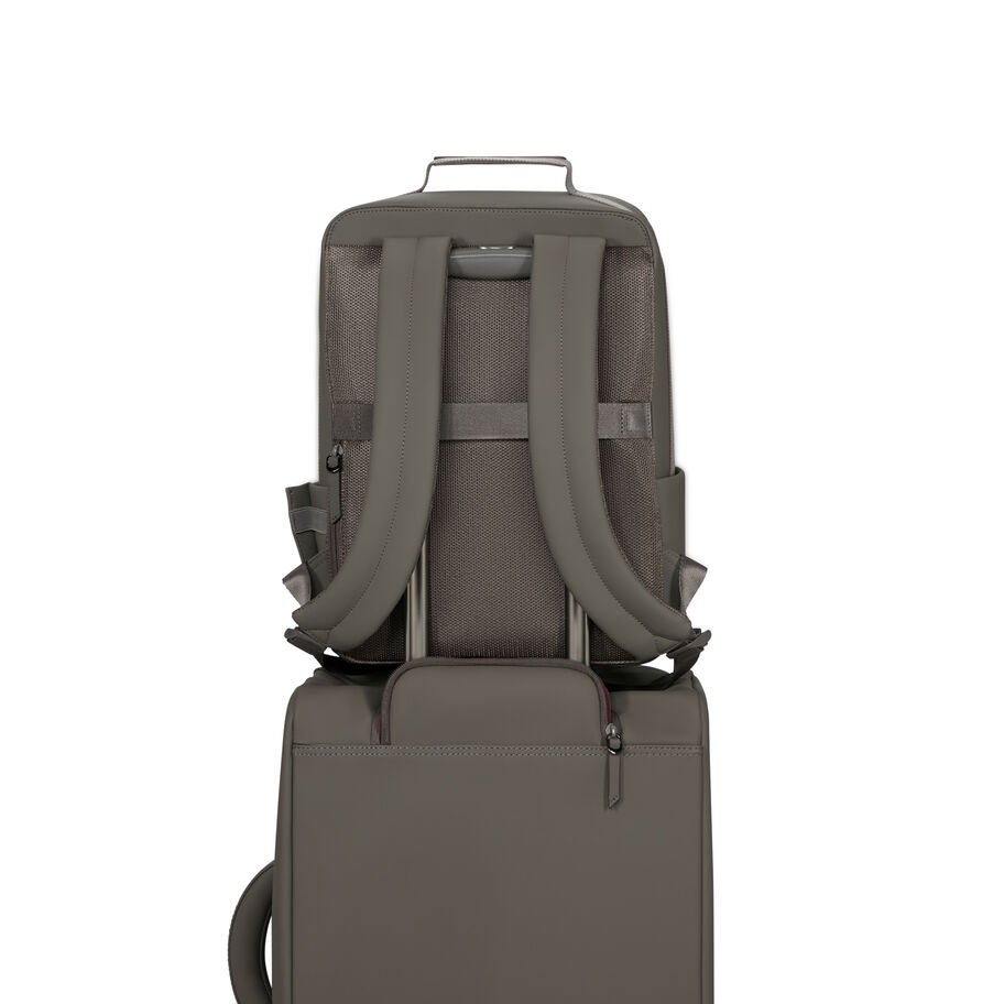 Lost In Berlin Lifetrotter Backpack in the color Ash Stone. image number 5