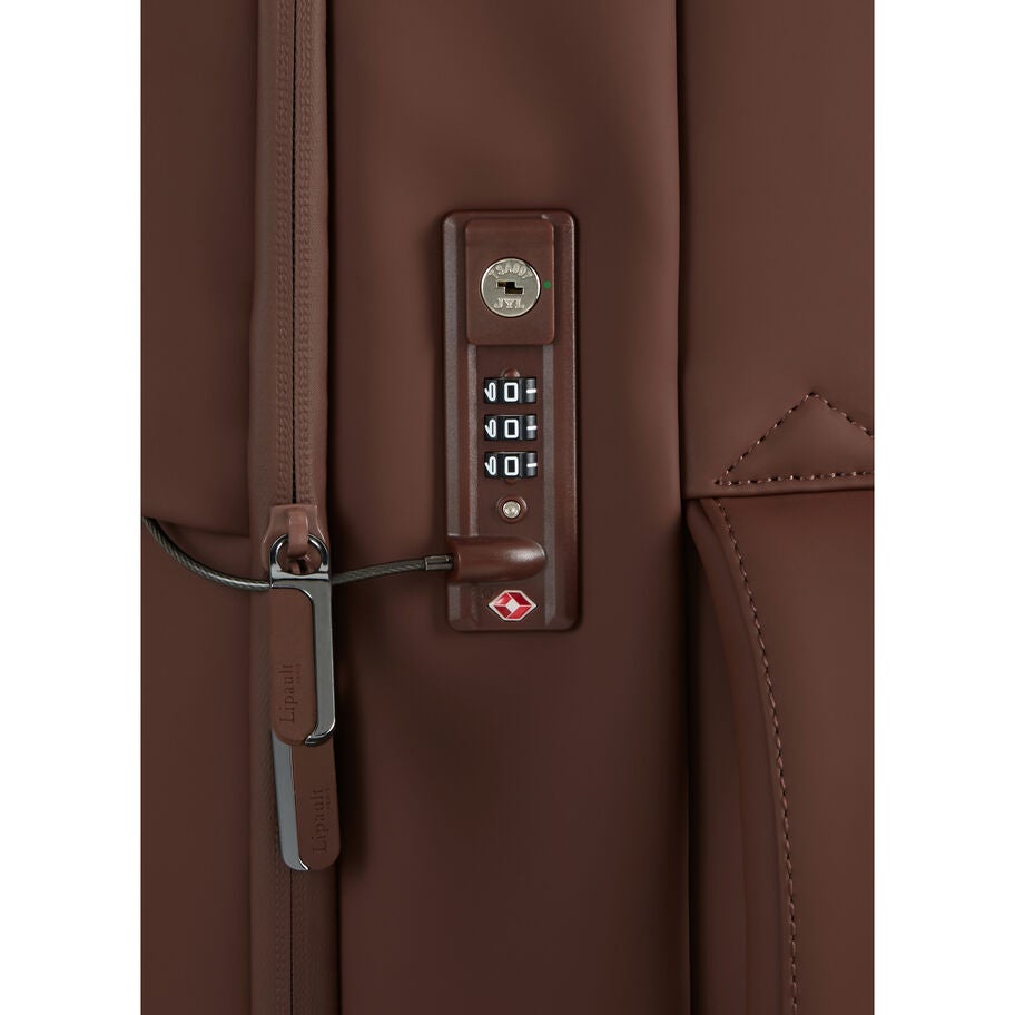 Lost In Berlin Cabin in the color Spiced Mocha. image number 4