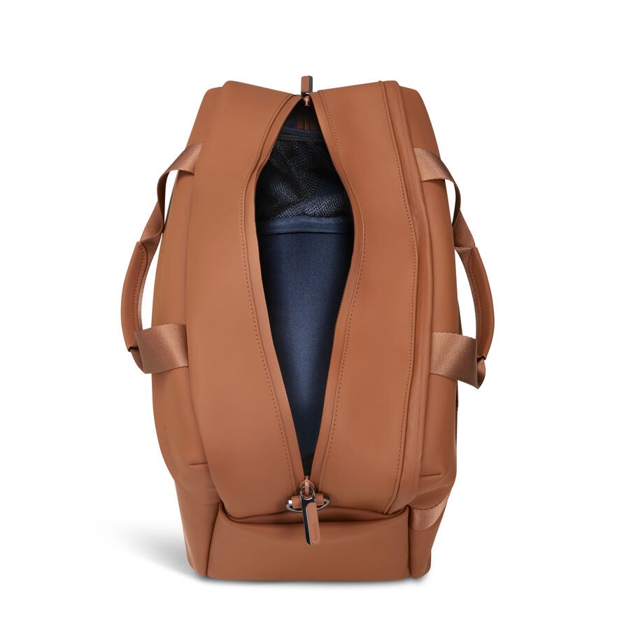 Lost In Berlin 24H Bag in the color Nutsy Nut. image number 2