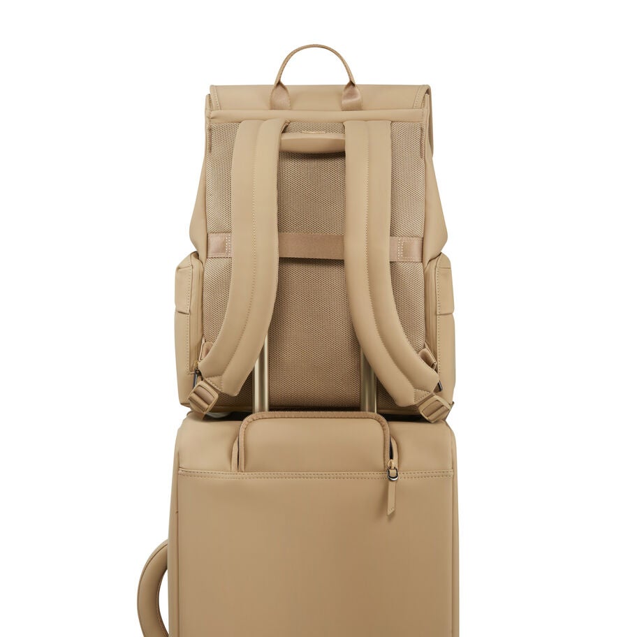 Lost In Berlin Cargo Backpack in the color Sandstone. image number 8