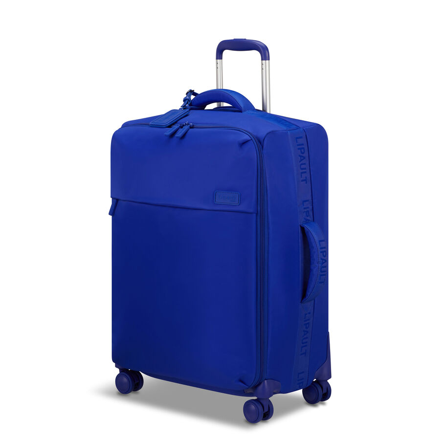 Plume Medium Trip Packing Case in the color Magnetic Blue. image number 3