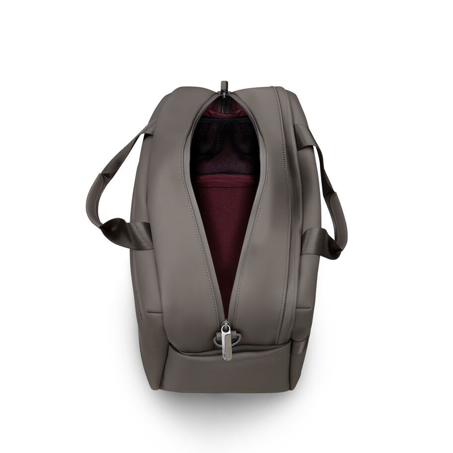 Lost In Berlin 24H Bag in the color Ash Stone. image number 2