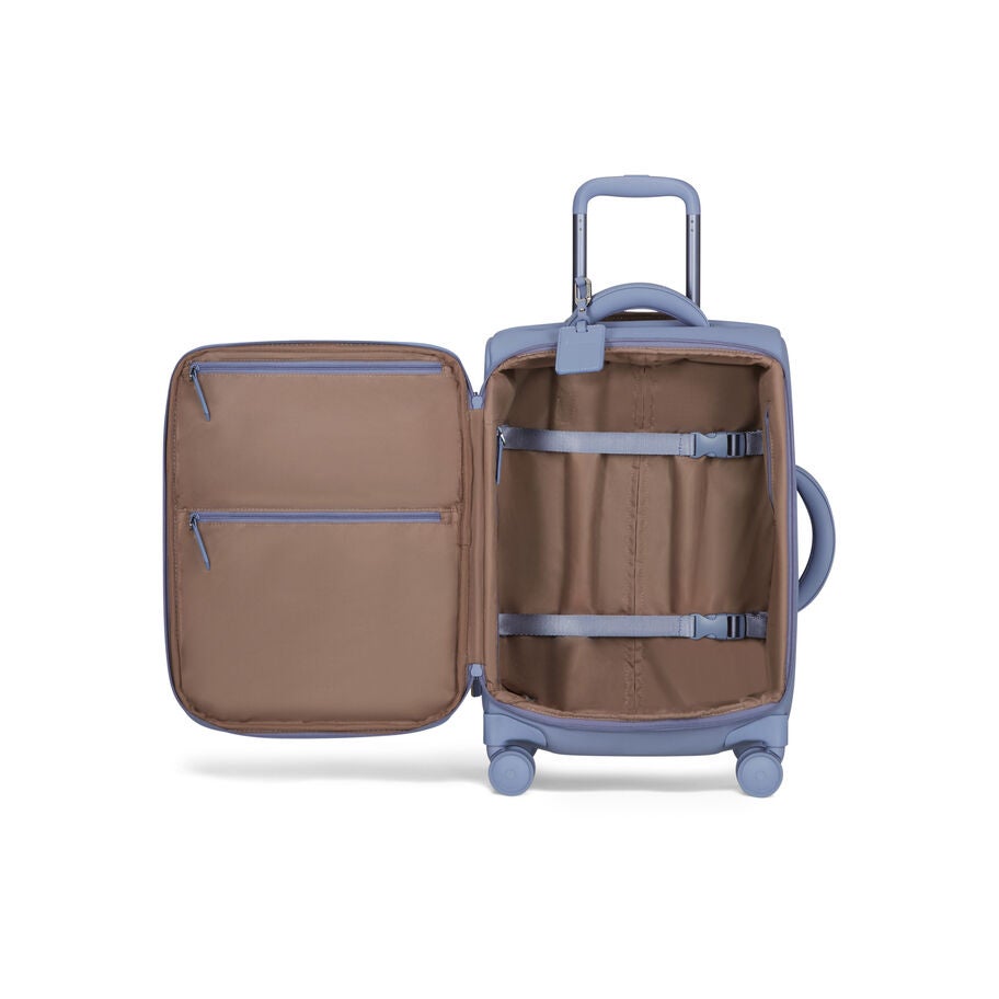 Lost In Berlin Cabin in the color NEW | Urban Lilac. image number 2