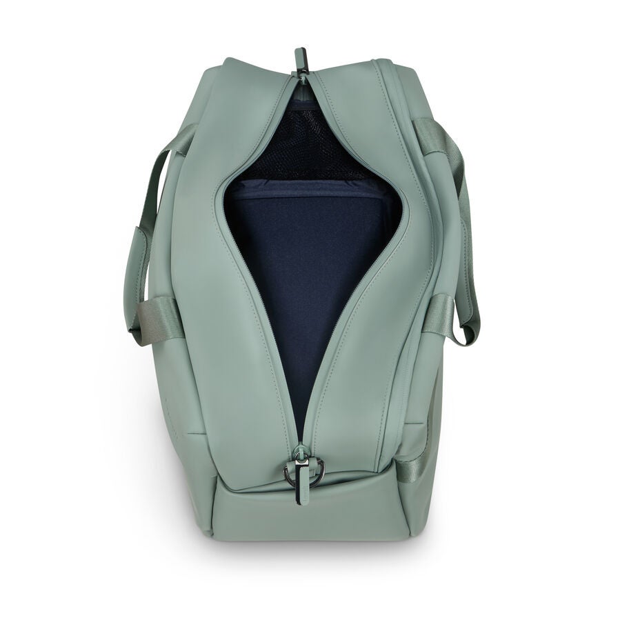 Lost In Berlin 24H Bag in the color LAST CALL | Yoga Green. image number 2