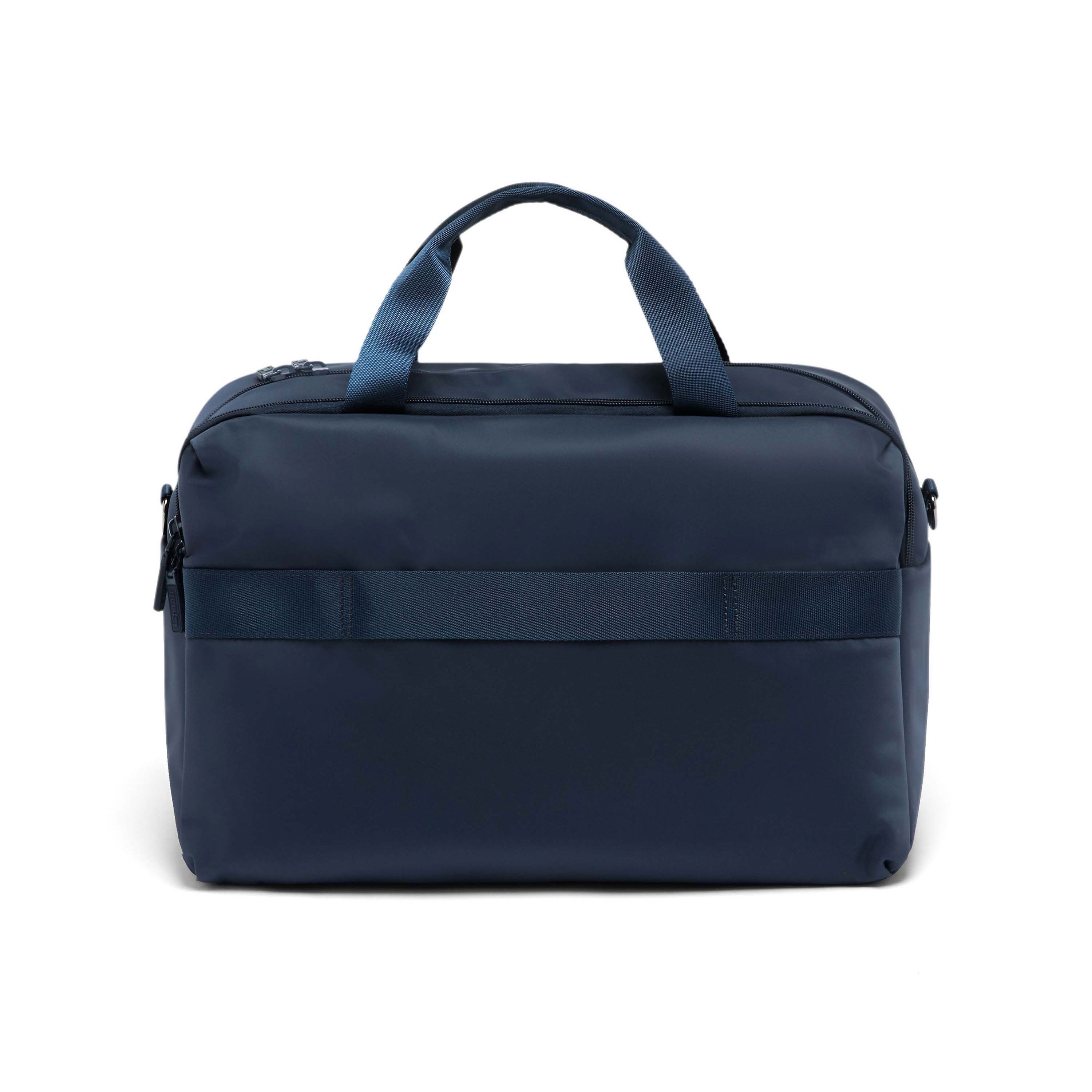 City Plume 24H Bag 2.0 in the color Navy. image number 3
