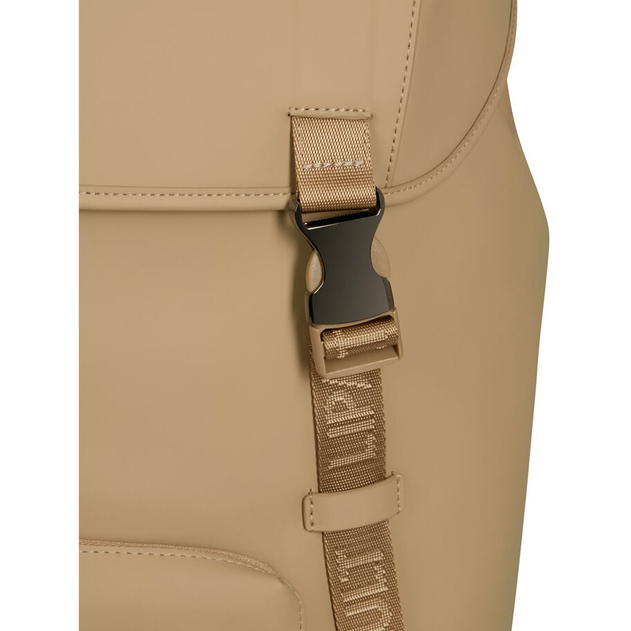 Lost In Berlin Exile Backpack in the color Sandstone. image number 4