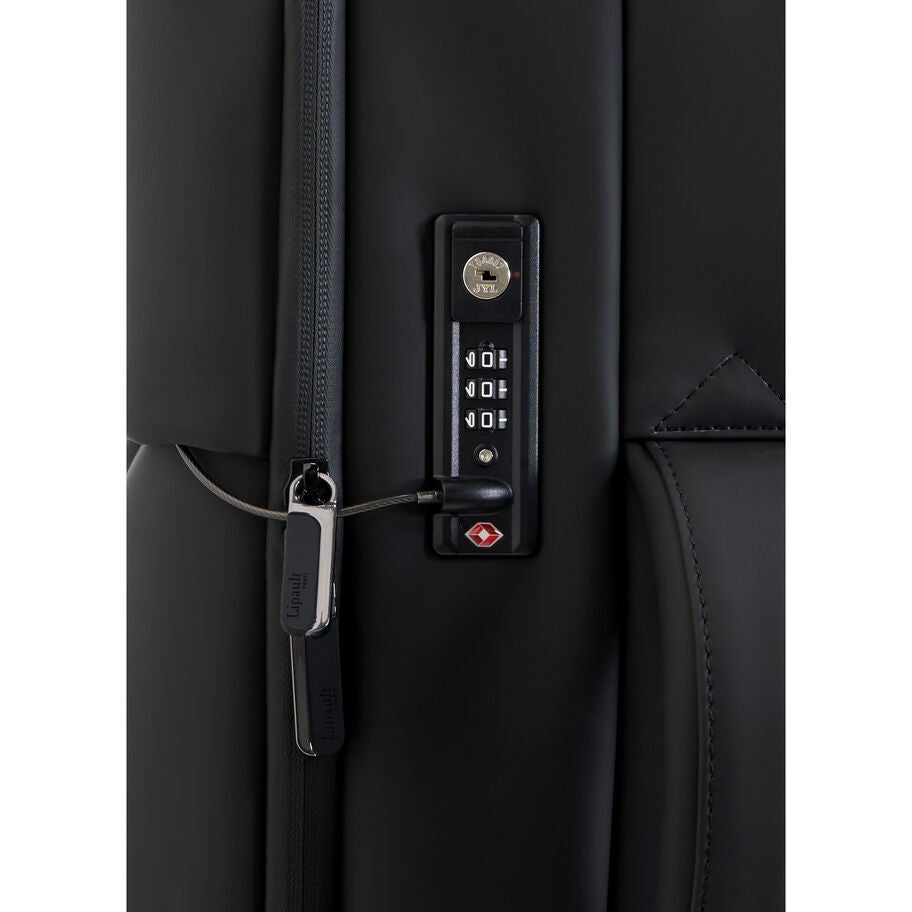 Lost In Berlin Long Trip in the color Black. image number 5