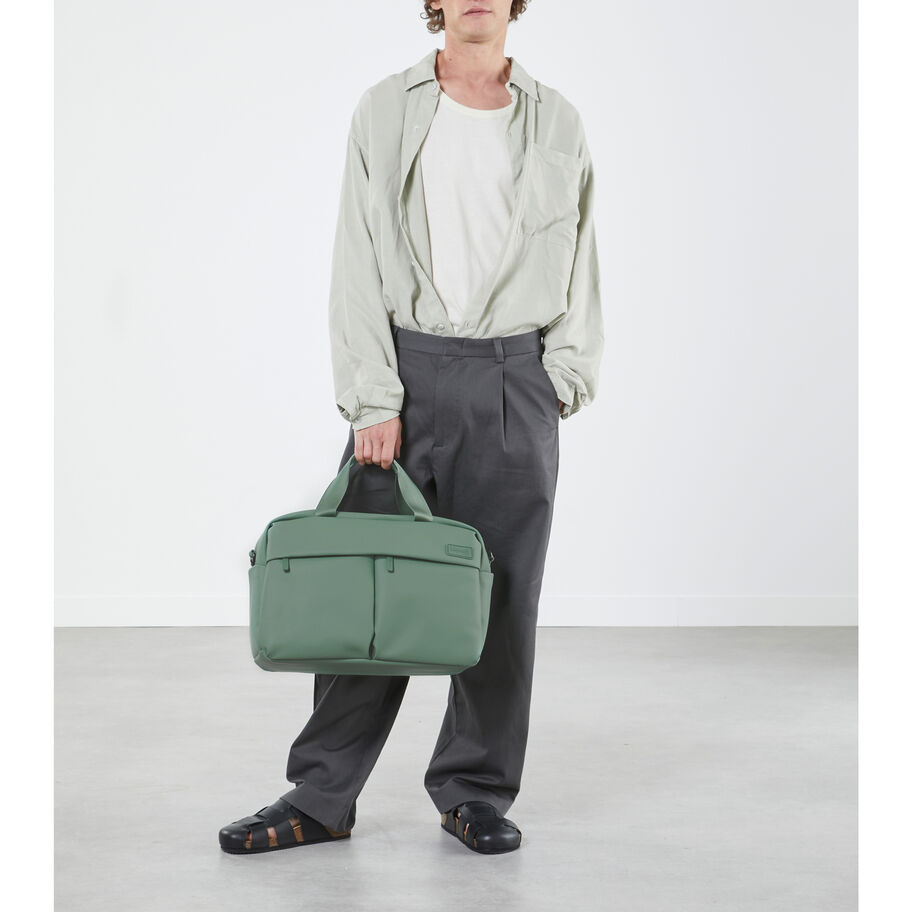 Lost In Berlin 24H Bag 2.0 in the color Dry Sage. image number 5