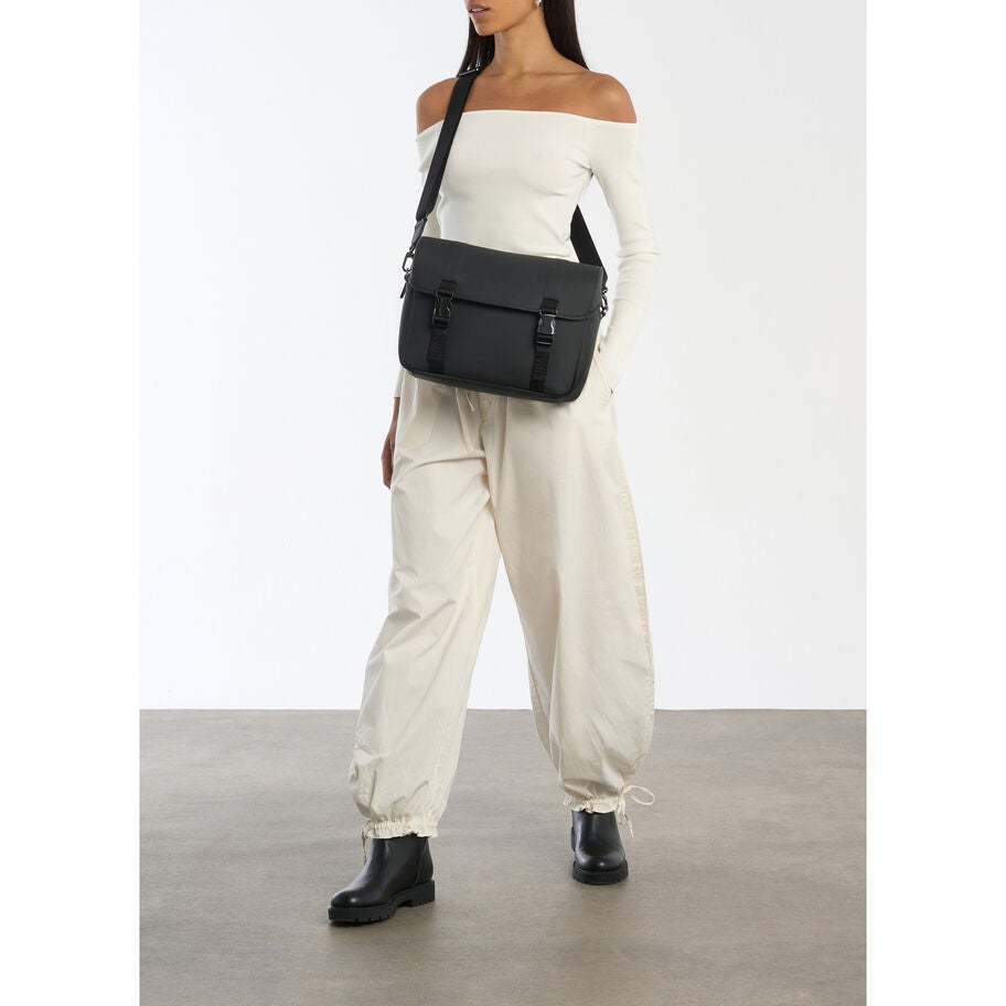 Lost In Berlin Exile Messenger Bag in the color Black. image number 1