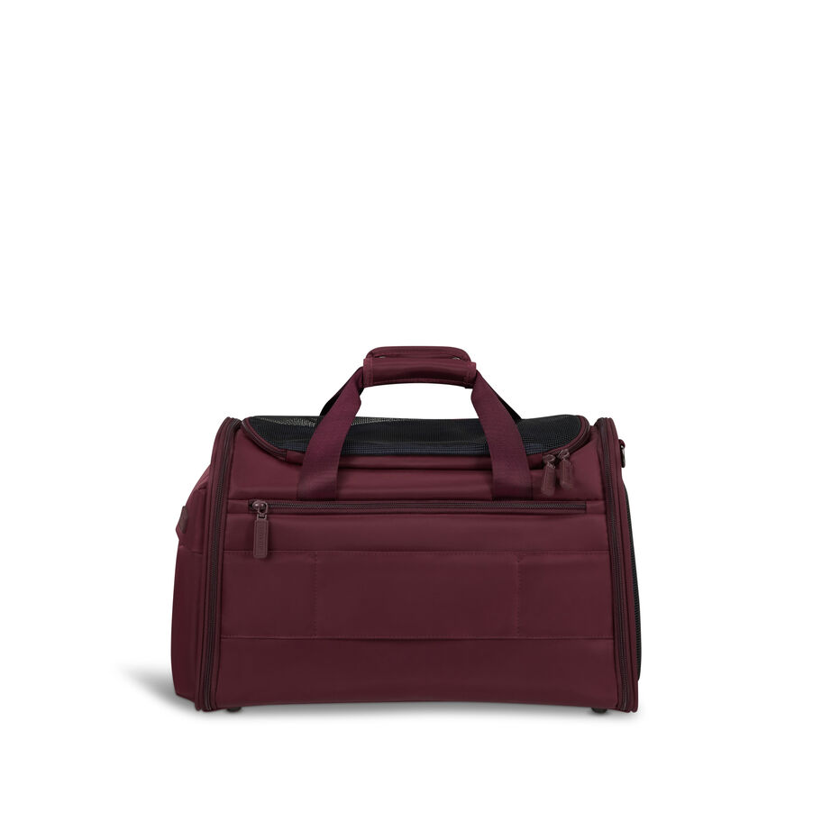 City Plume Pet Carrier in the color Bordeaux. image number 4
