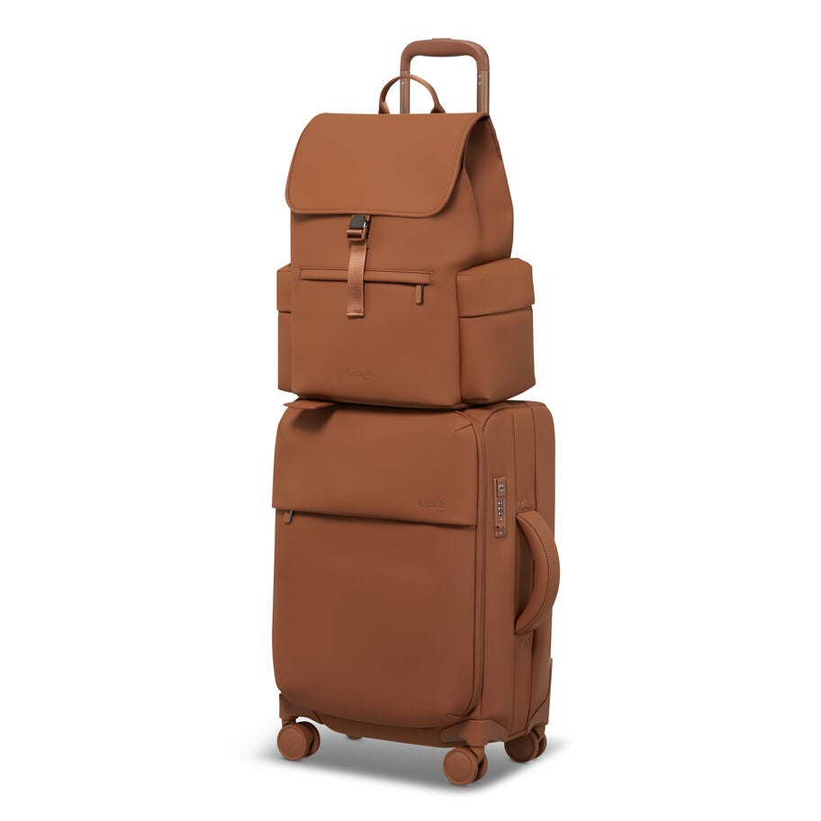 Lost In Berlin Cargo Backpack in the color Nutsy Nut. image number 8
