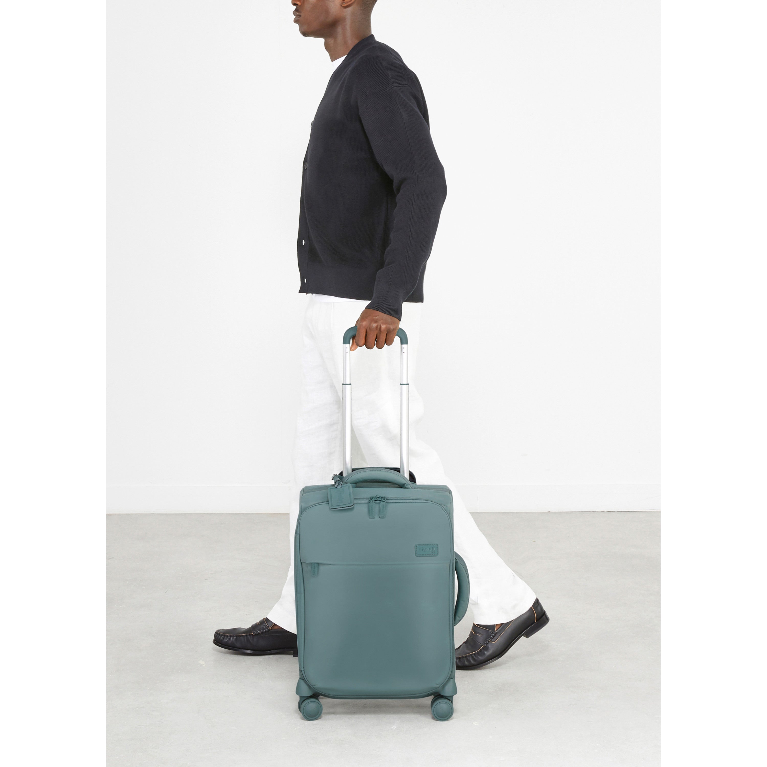 Plume Cabin Spinner | Iconic & Lightweight Carry-On | Lipault
